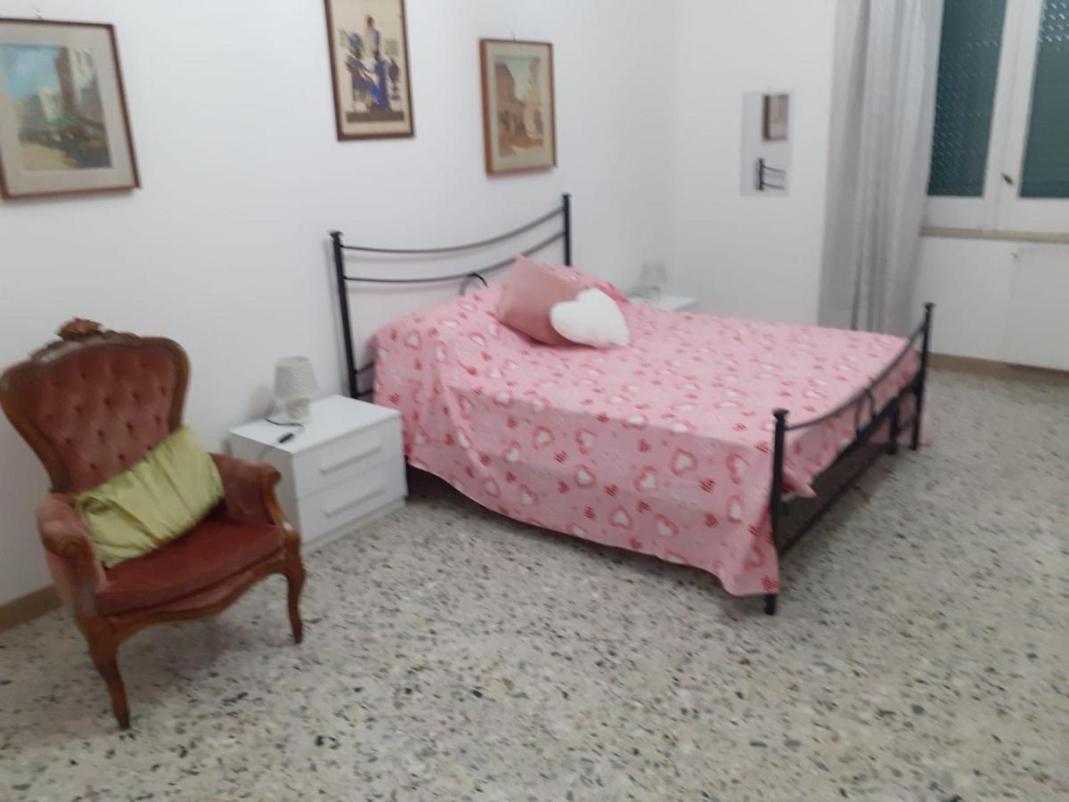 مبيت وإفطار كازيرتا A Casa Di Adele المظهر الخارجي الصورة